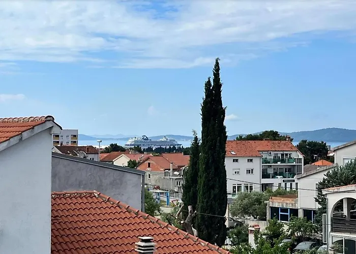 דירה Ana - Family Friendly זאדאר