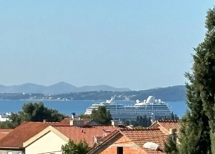 דירה Ana - Family Friendly זאדאר