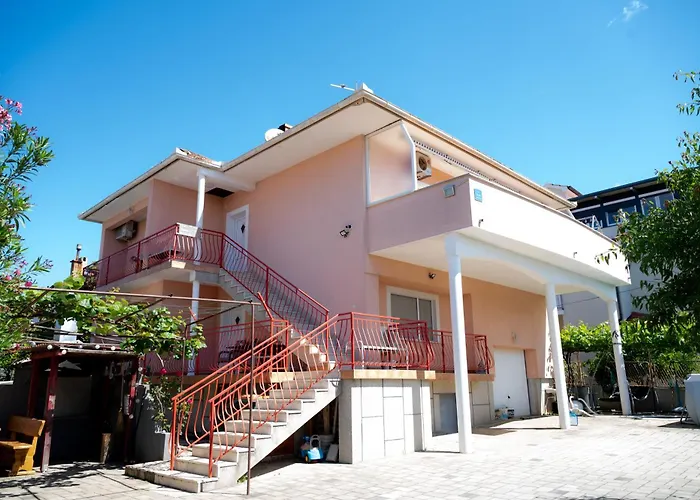 Ana - Family Friendly דירה